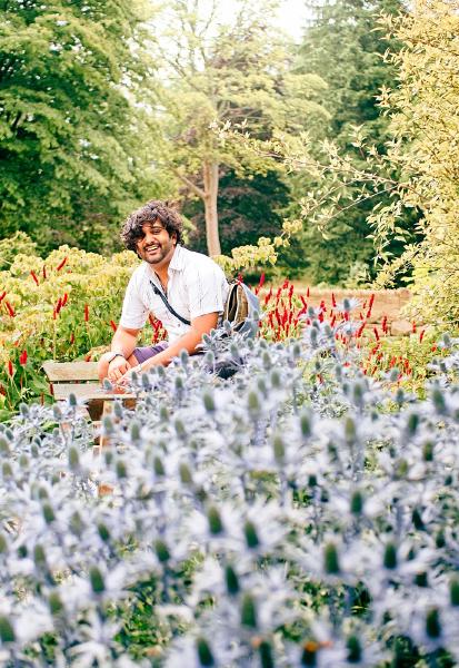 A spontaneous day out in Harlow Carr, is probably what made me feel like I wanted to sit on top of the bench. The garden was full of colour on this visit, a true delight!
